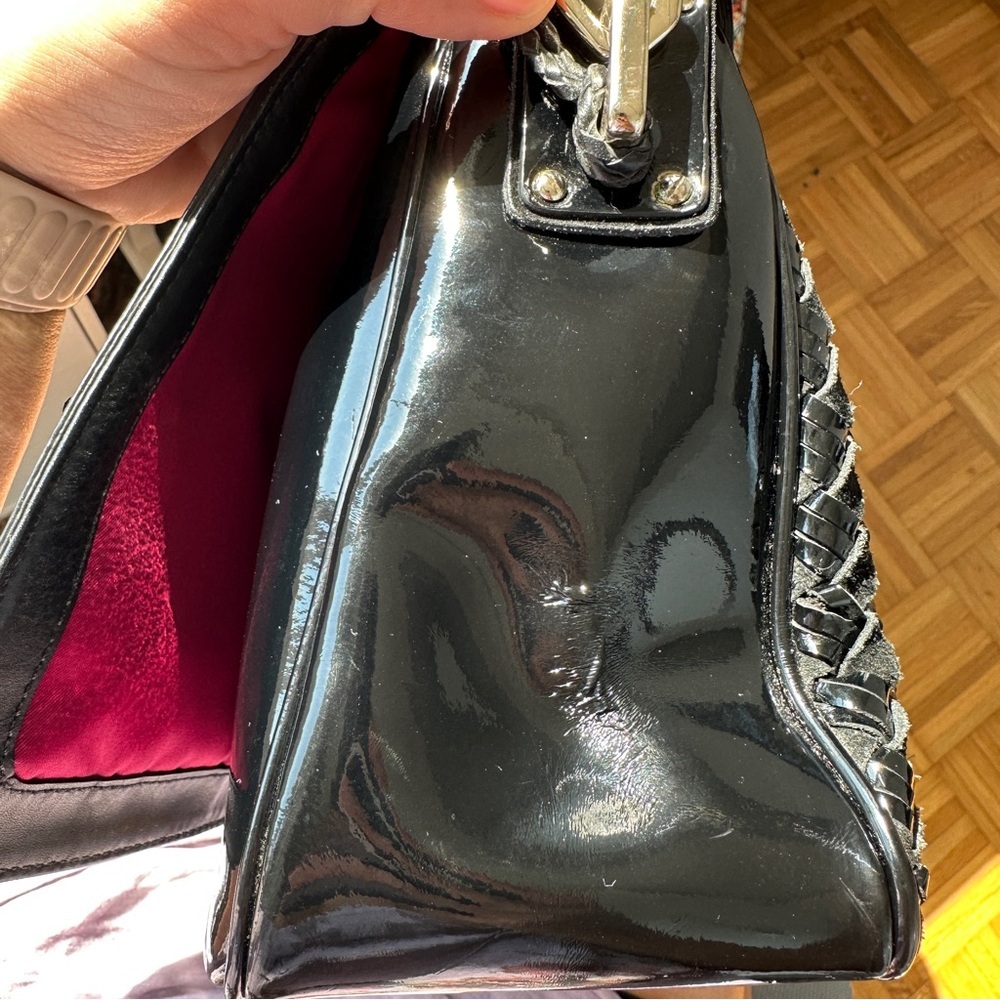 Cole Haan Black Woven Patent Leather Shoulder Bag with Gold Chain - Picture 5 of 11